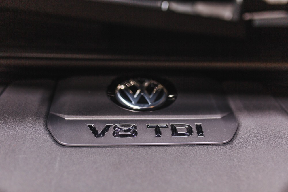 Volkswagen Touareg su V8 varikliu